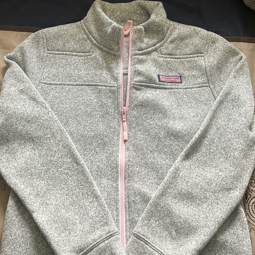 Vineyard vines lightweight zip up fleece jacket. Girls.